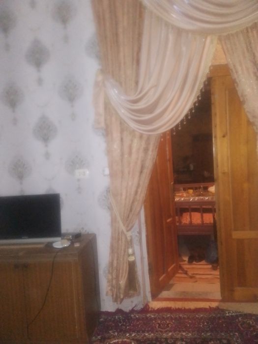 Катта куйлик якинида шароитли хозяйкали ховли Эр хотинга
