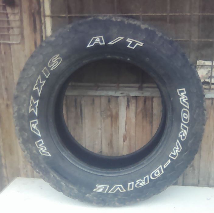 Продавам гуми втора употреба