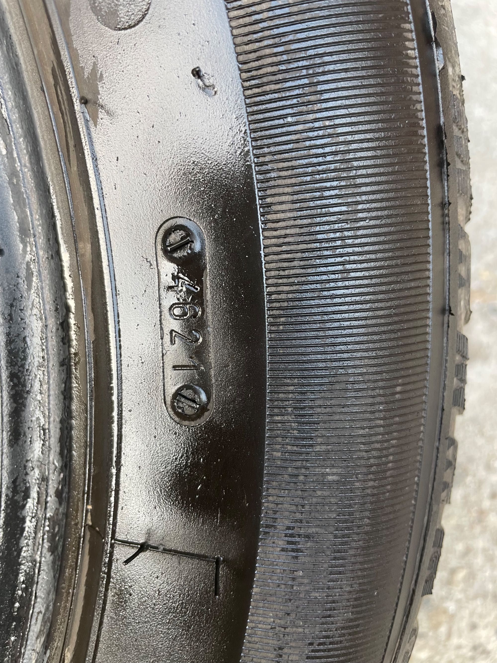 Зимни гуми 235/55R17