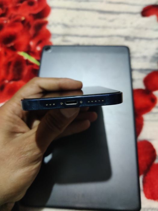 Vand  iphone 12 blue