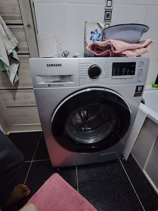 Продам стиралную машину самсунг. На запчасти