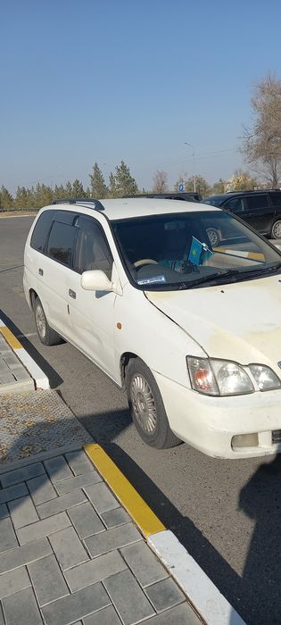 Продам Семейнный Миривэн Газ Бензин