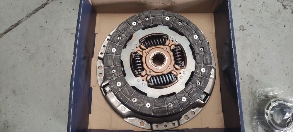 Съединител к-кт Тойота Корола