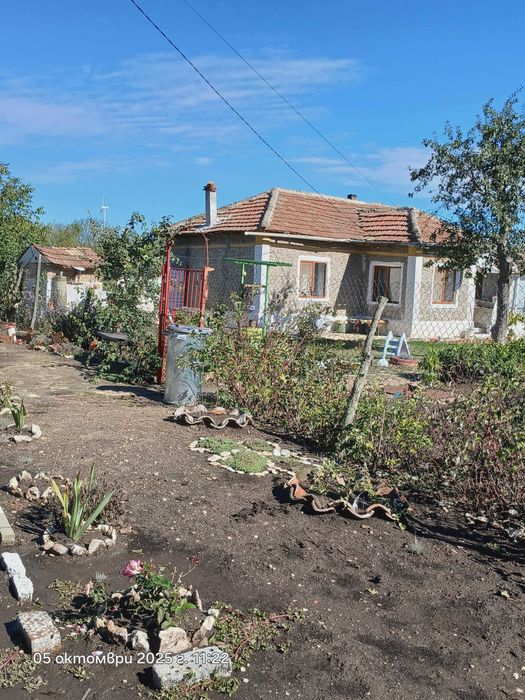 Продавам къща в село Храброво,община Балчик