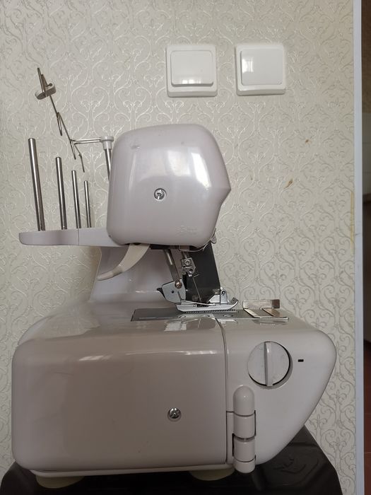 Оверлок ЧАЙКА 649