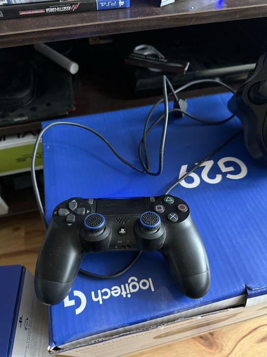 PlayStation 4, Logitech G29, Sony Pulse 3D