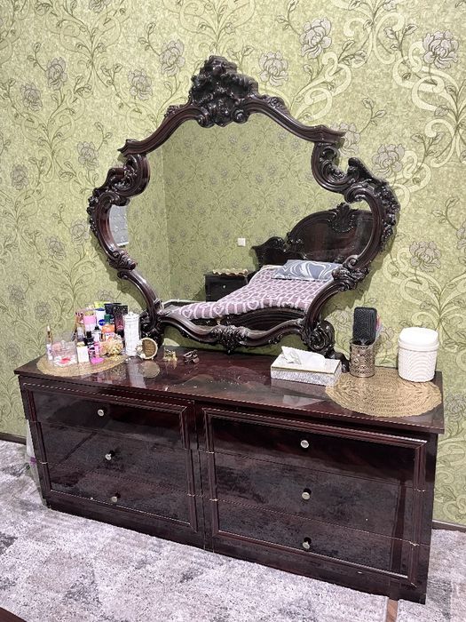 Спальный гарнитур в отличном состояние