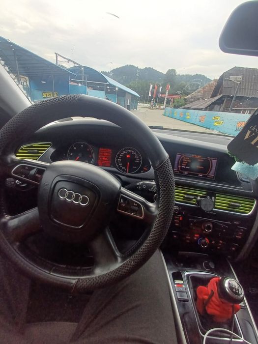 Vand audi a4 b8 anul 2010 2.0 tdi 145 caii fac si unele variante