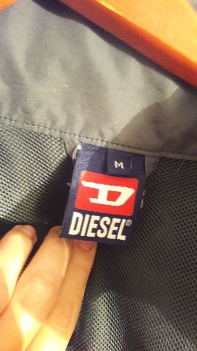 Geaca Diesel barbat marime M / L  noua noutza subtire de primavara
