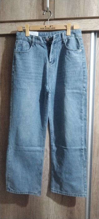 Срочно женский жинси шим сотилади.