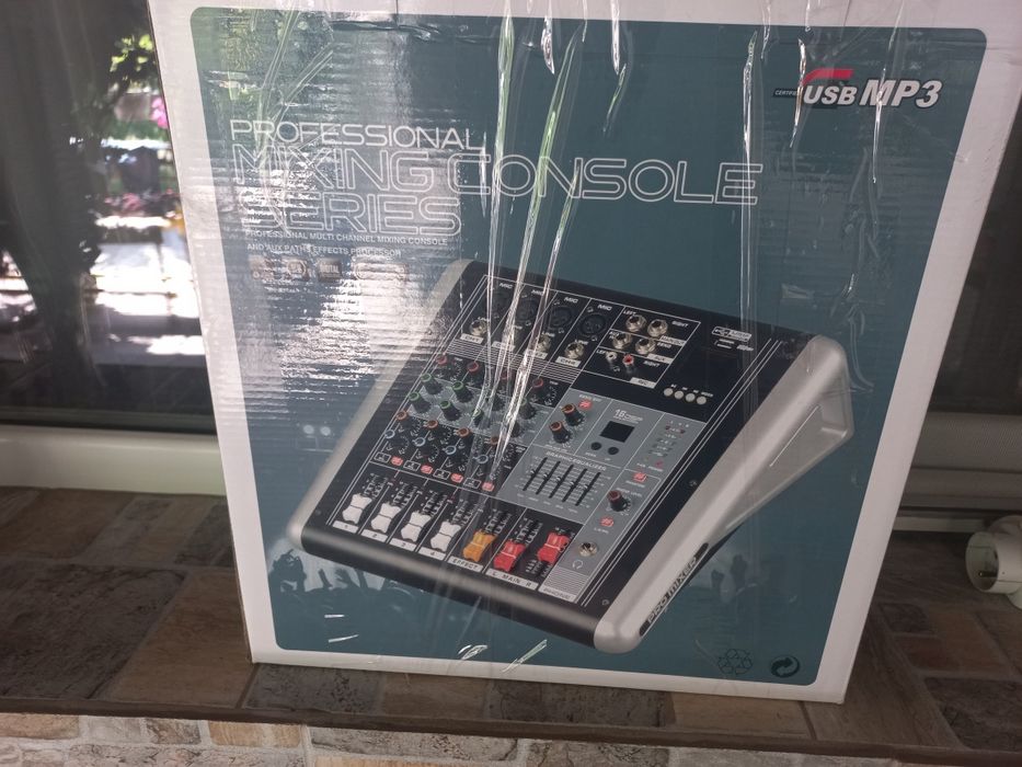 Vând boxe cu mixer