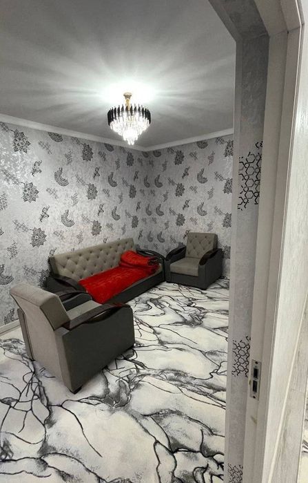 Srochna 4 xonalik yevro katej ijaraga berldi Nurafshon 400$