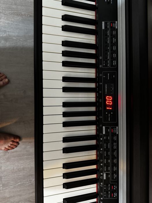 Vand pianina electronica Kurweil Kai50