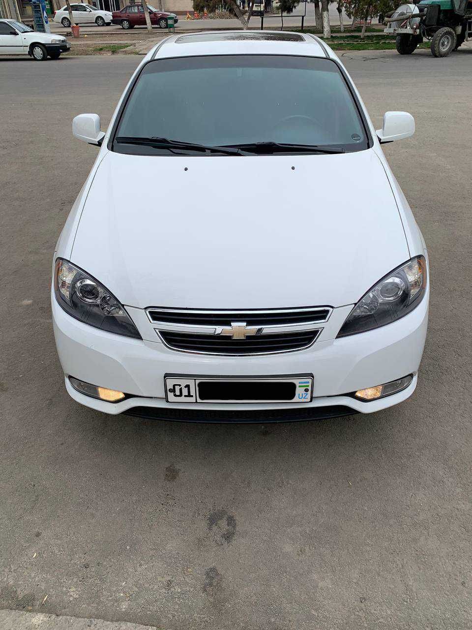 Lacetti Gentra 2021 Oq (белый)