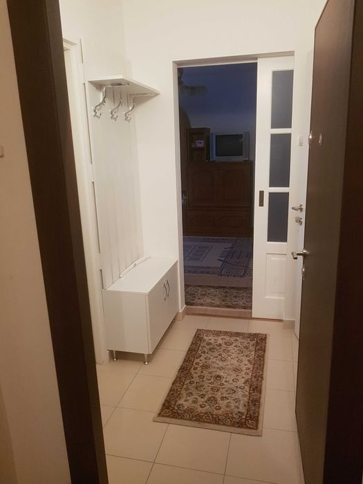 Inchiriez apartament 2 camere