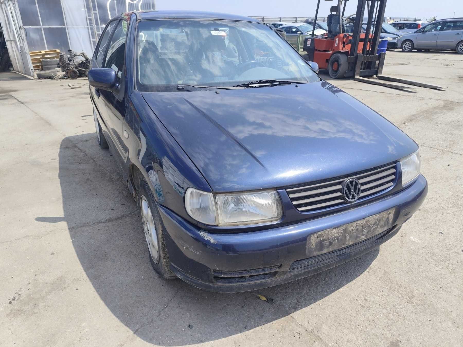VW Polo 1.4 - 60к.с - 1997г. на части