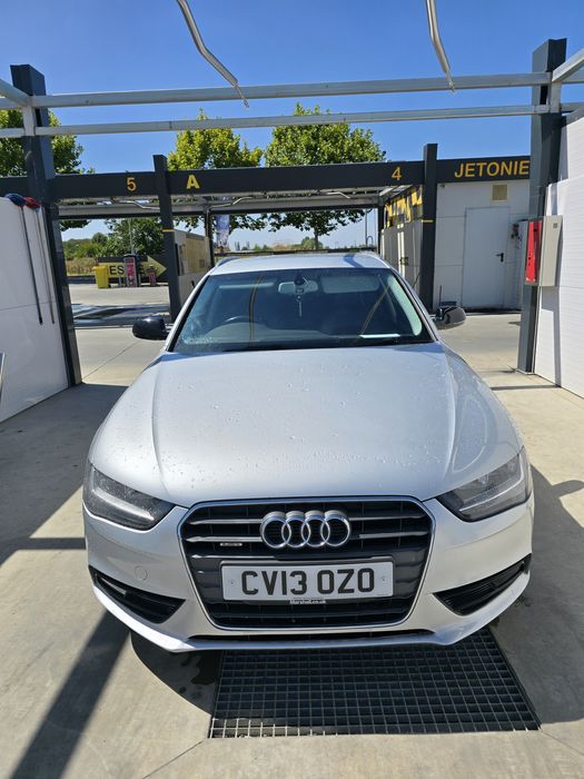 Audi A4 TDI Quattro Se S/S Volan Dreapta
AUTOMATA,