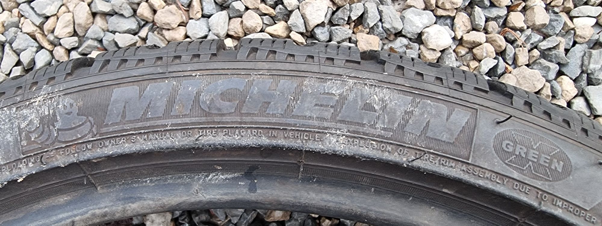 Гуми 19 цола GООDYEAR 2бр. и MICHELIN 2бр.  235/35/19   DOT 2021 г.