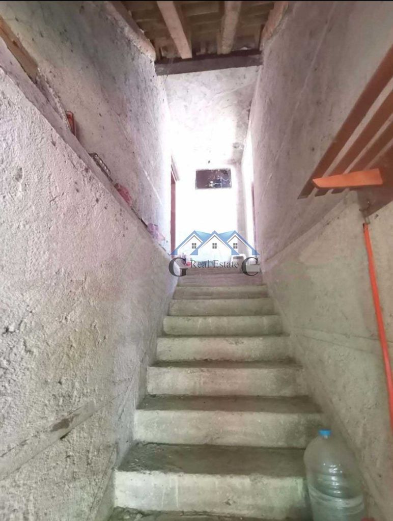 Продава се Къща в с. Горен чифлик, Област Варна - 193 кв.м за 311 €/кв.м - Снимка #5