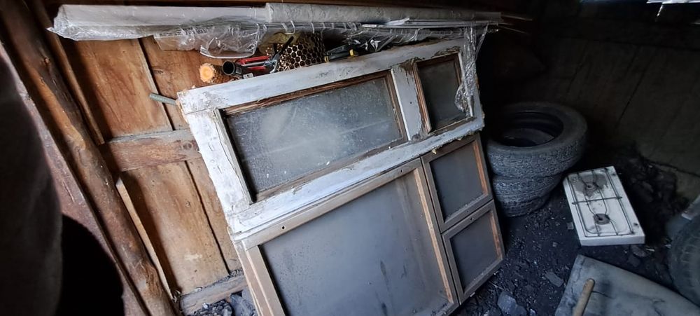 Окна в комплекте