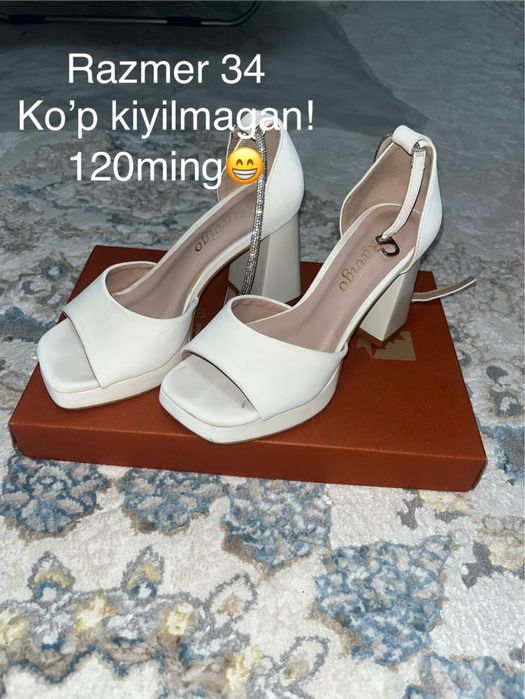 Eski kiyimlar sotiladi