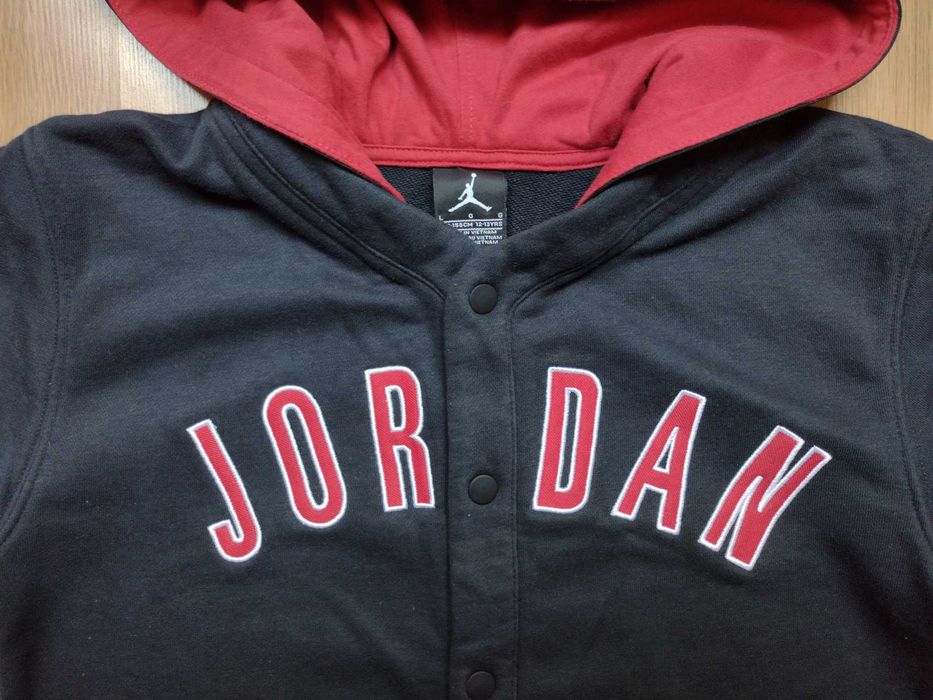 Air Jordan - суичър с качулка за ръст 158см.