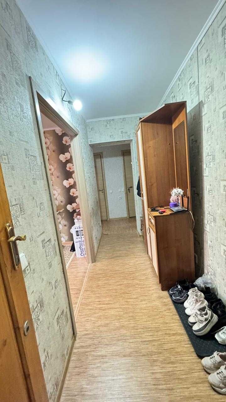 Продам 2-комнатную квартиру, кирпичный дом, ЦЕНТР