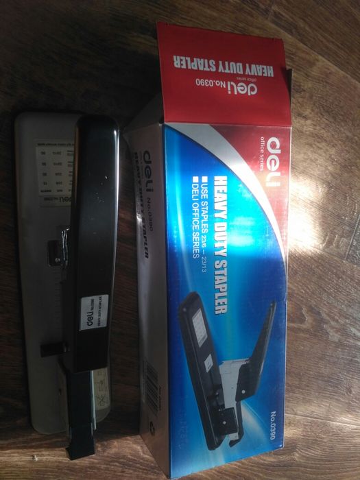 Большой степлер