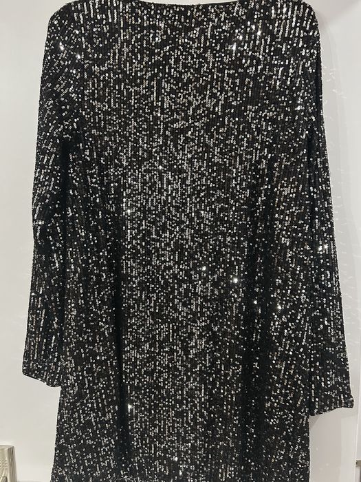 Парти рокля с пайети