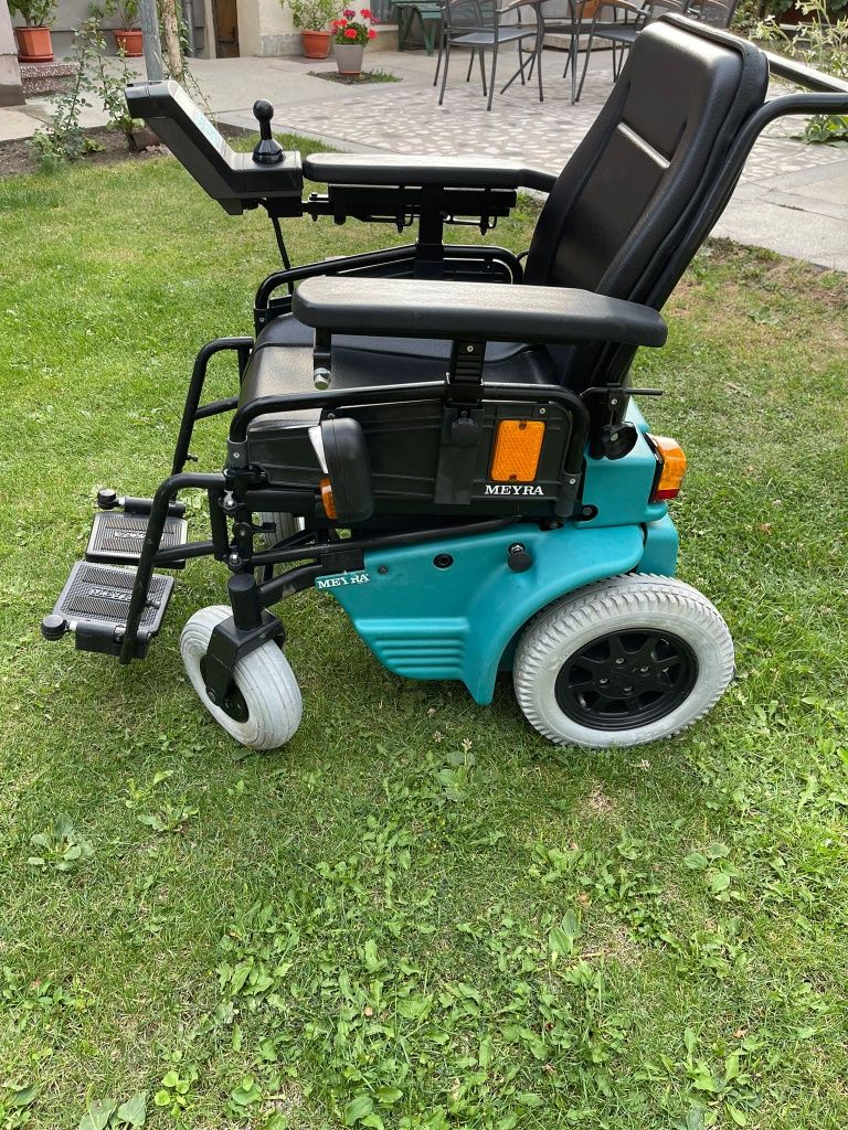 Carucior/carut electric Meyra pers cu handicap, dizabilitati scaun