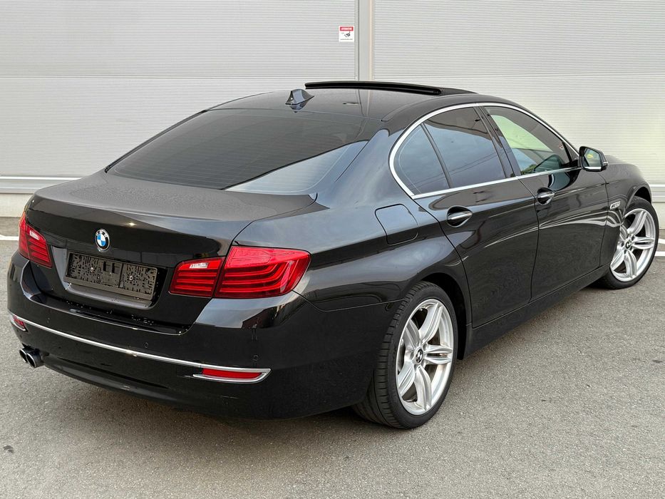 BMW 520d F10 X-Drive*Soft Close*Trapa*H&K*Camera*Distronic*