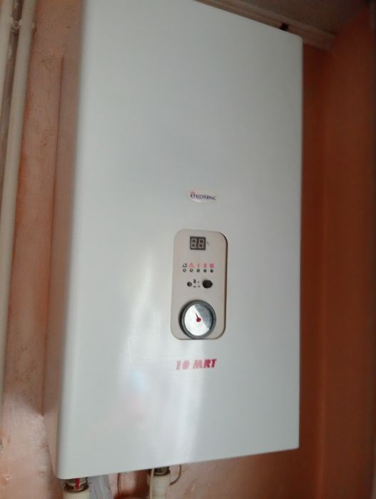 Vând centrala pe curent