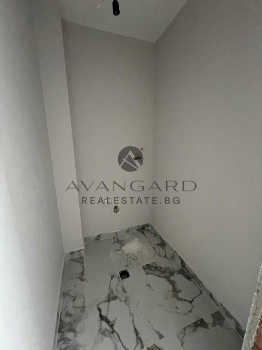 Продава се Тристаен апартамент в Пловдив, Кършияка - 120 кв.м за 1530 €/кв.м - Снимка #8