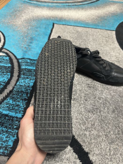 Vand adiasi Tommy Hilfiger 44