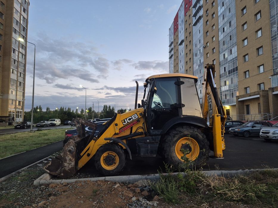 Экскаватор погрузчик