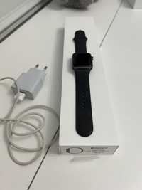 Продам смарт  часы Apple Watch Series 3,38mm