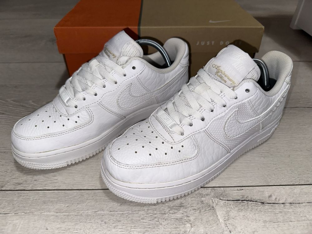 Оригинални дамски маратонки Nike Air Force 1,07, размер 38,5