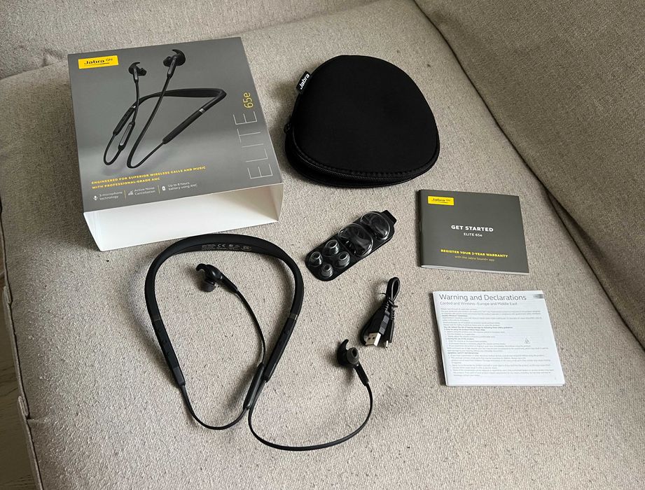 Casti wireless Jabra Elite 65e cu ANC aproape noi baterie defecta