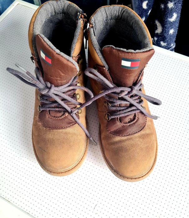 Ghete Tommy Hilfinger mărimea 34