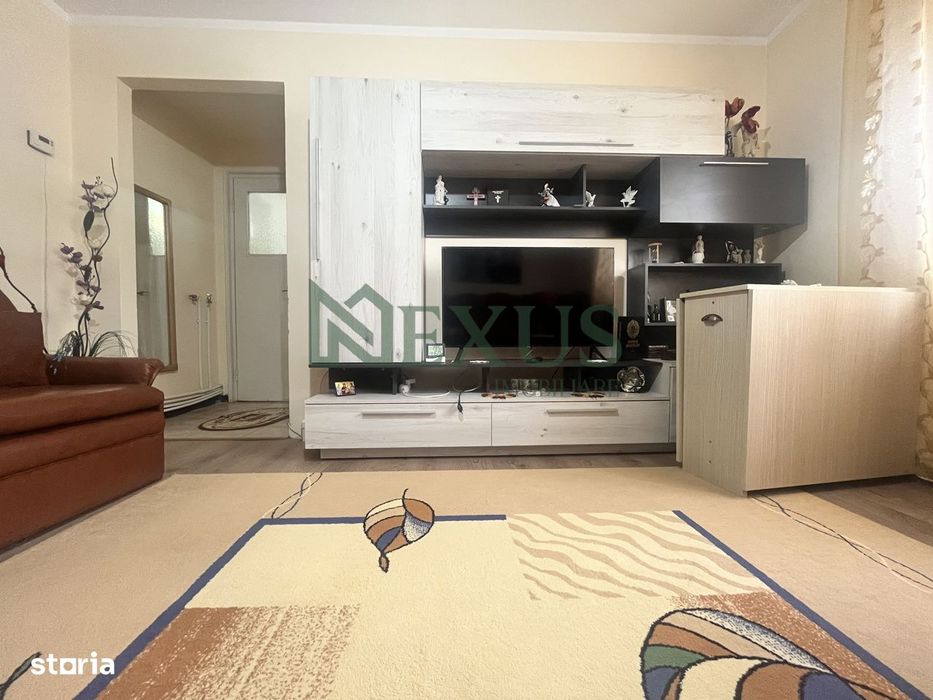 Apartament 3 camere, Buhuși