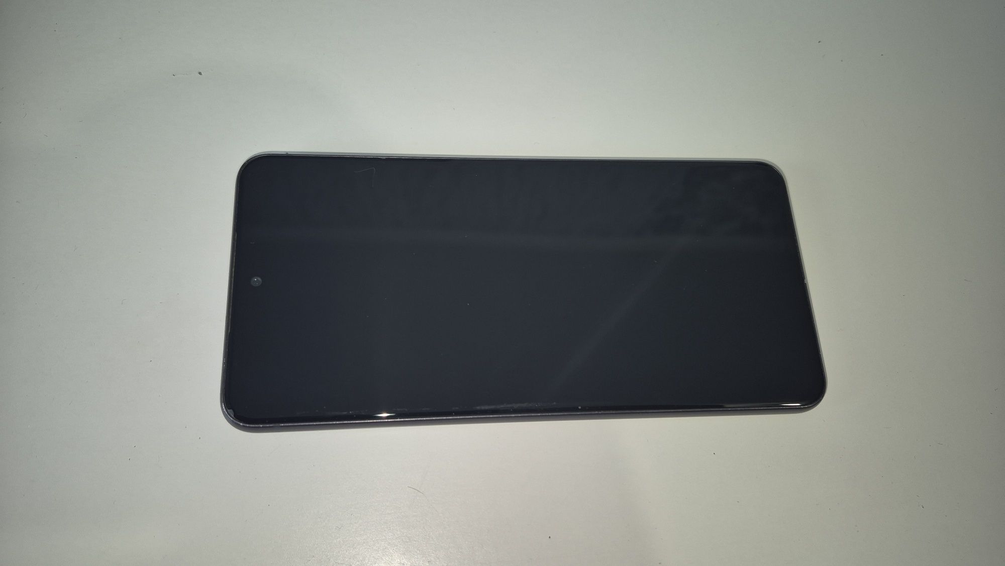 Samsung s21 fe в хорошем состоянии