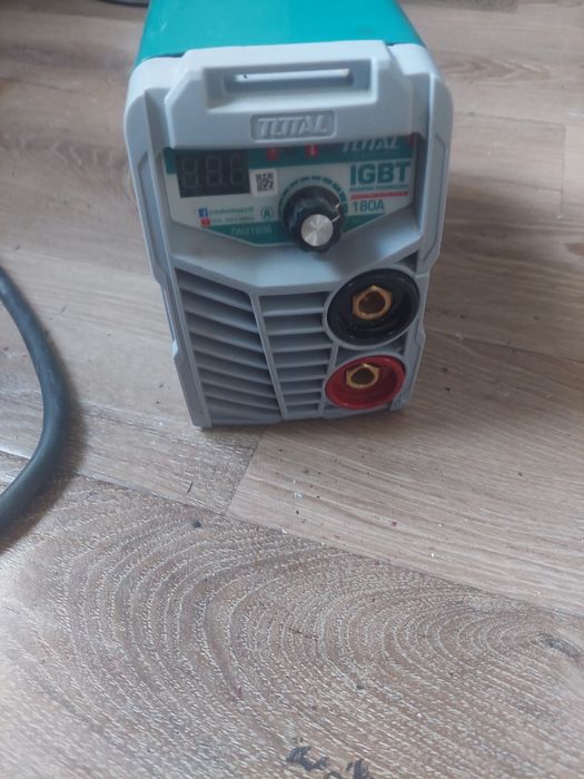 Сварочный аппарат (инвертор) TOTAL TW21806.