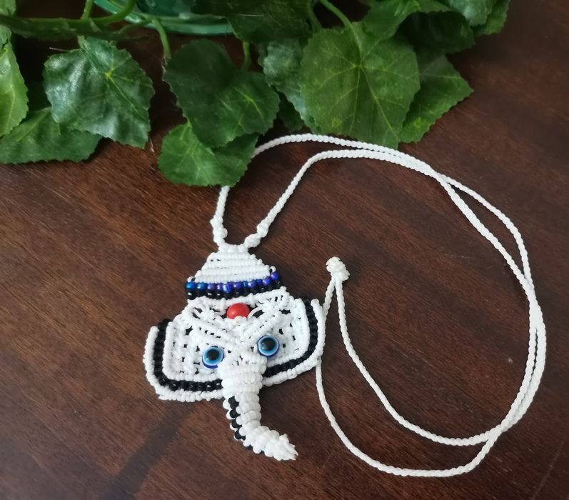 Ръчно изработени колиета