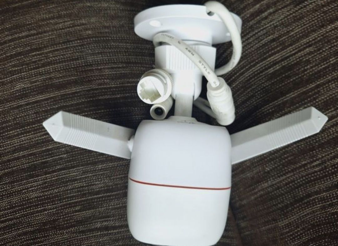Tapo 2k inteligenta camera supraveghere