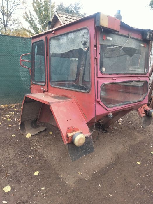 Cabină de tractor U650