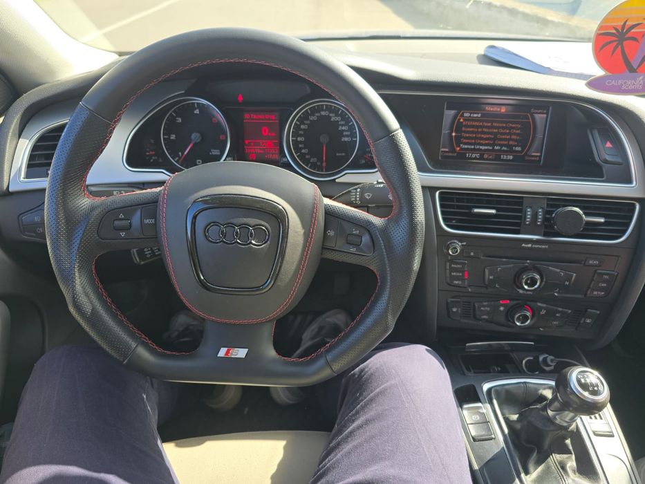 Vând audi A5 B8 , an 2011