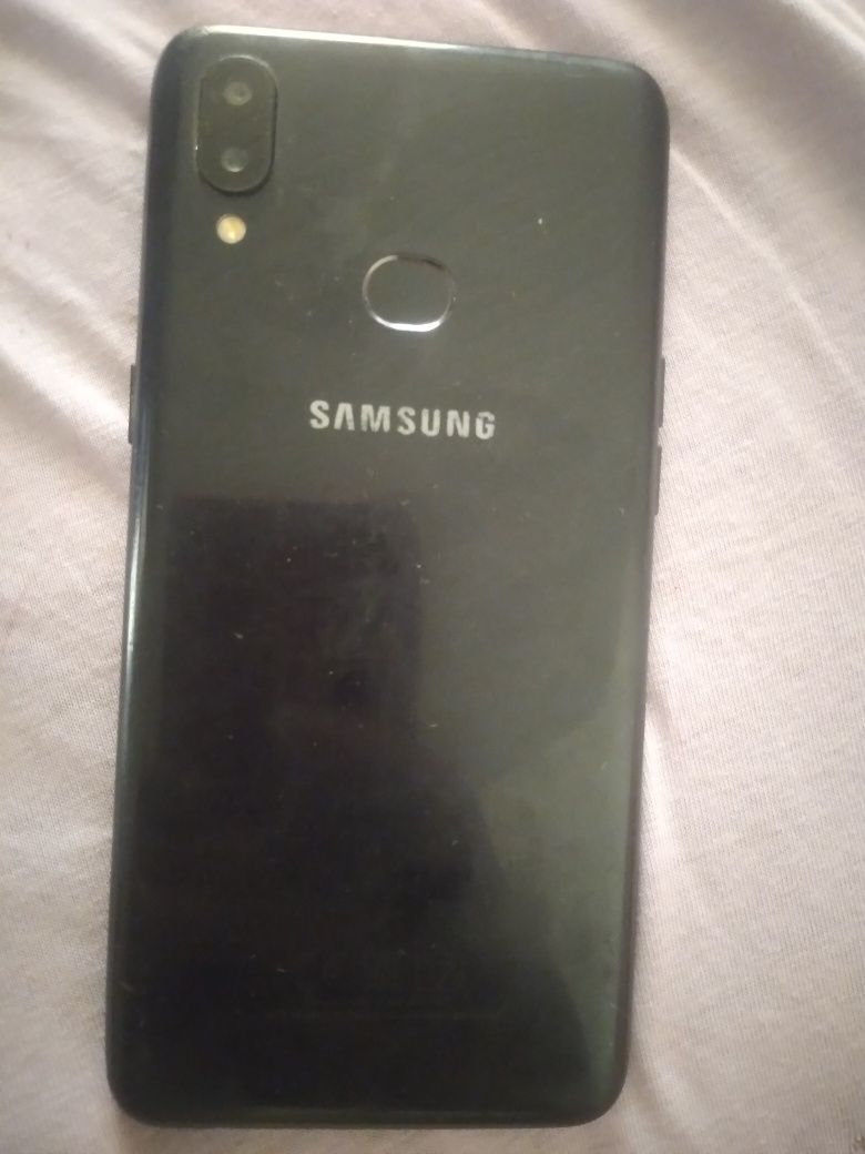 Продам телефон Samsung