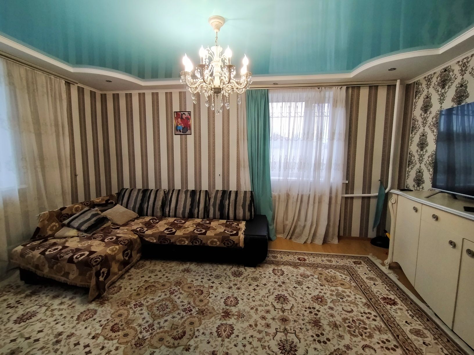Продается 7-ми комнатный дом в Кунгее Рахимбекова