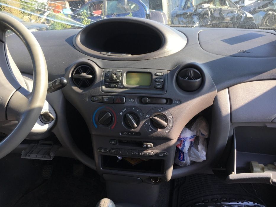 toyota yaris 1.0 vvt на части тойота ярис