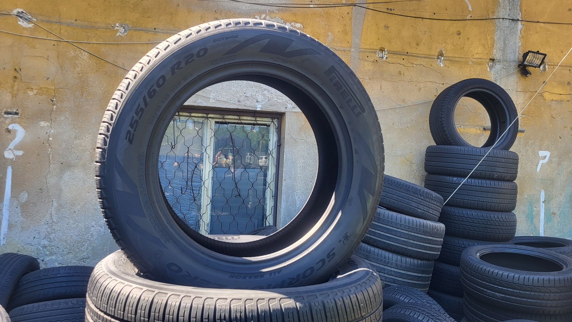 4бр. 255 60 20 Pirelli всесезонни.